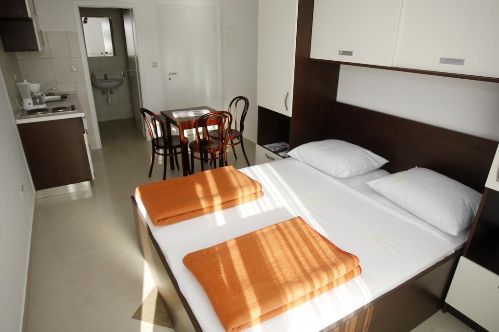 Apartments Rubic Omiš Kamer foto